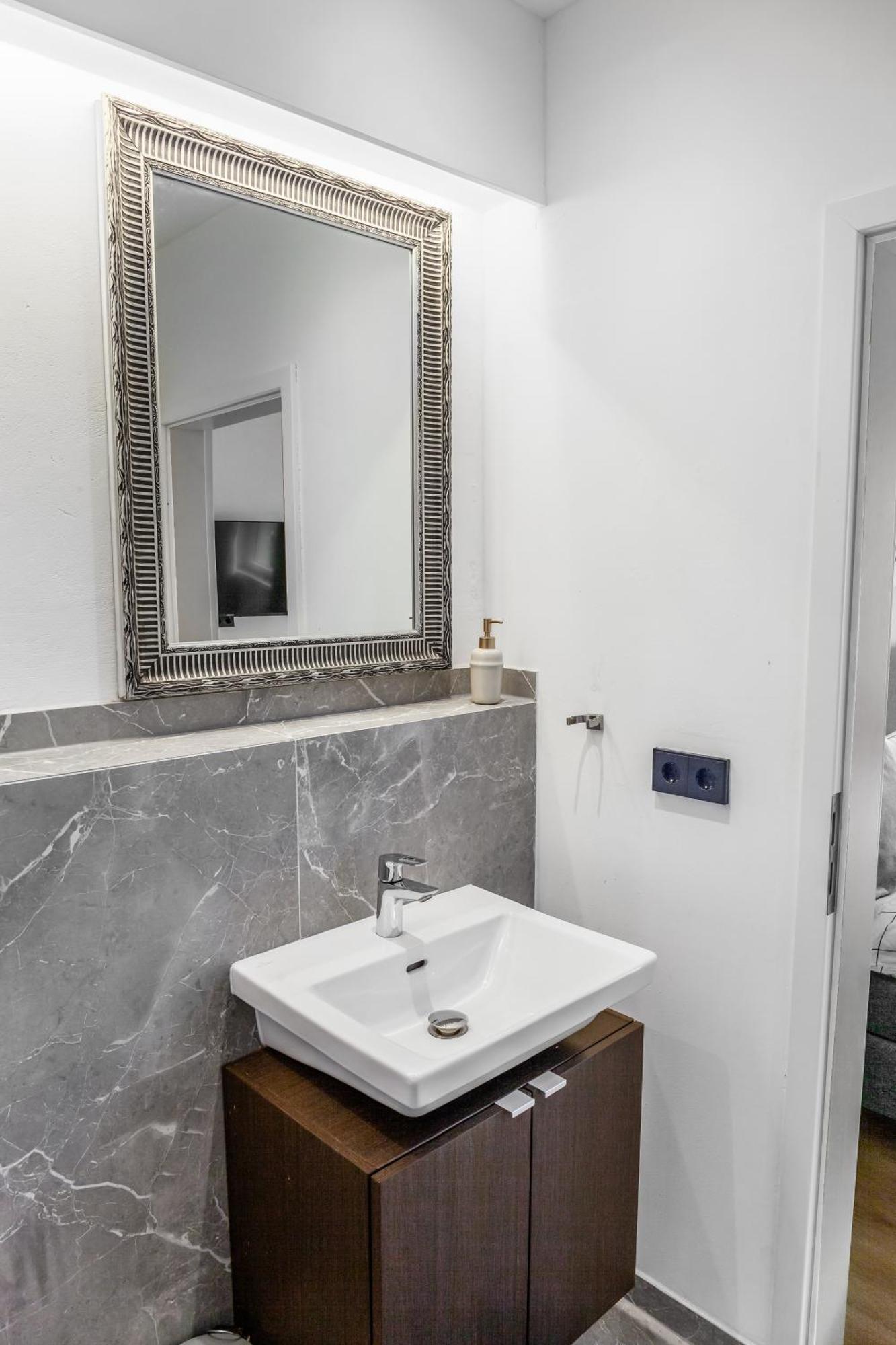 Modern Stay I Cosy & Central Apartments Кобленц Экстерьер фото
